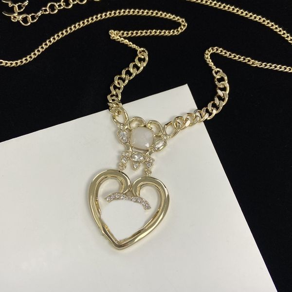 

2023-Luxury Lock Gold Necklaces Baroque Designer Chain Bracelets Cuba Link Jewelry Sets Gift Classic X Pearl Necklace Pendant 0001