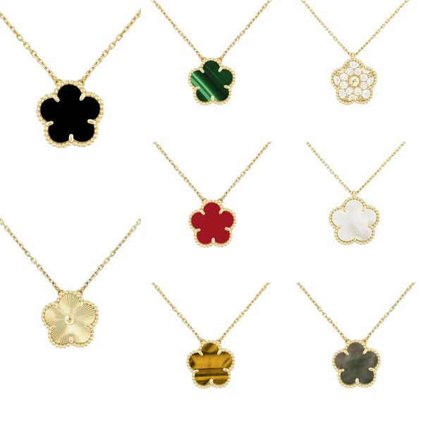 

Luxury 18K Gold Plated Stainless Steel Pendant Necklace Mother of Pearl Lucky Clover Flower Designer Fashion Jewelry for Women Wholesale
