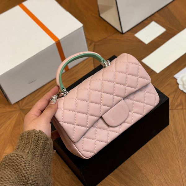 

CF Fashion Womens Shoulder Bag 20cm Leather Diamond Check Silver Hardware Metal Buckle Two-Tone Top Handle Luxury Handbag Matelasse Chain Crossbody Bags Makeup Bags, White