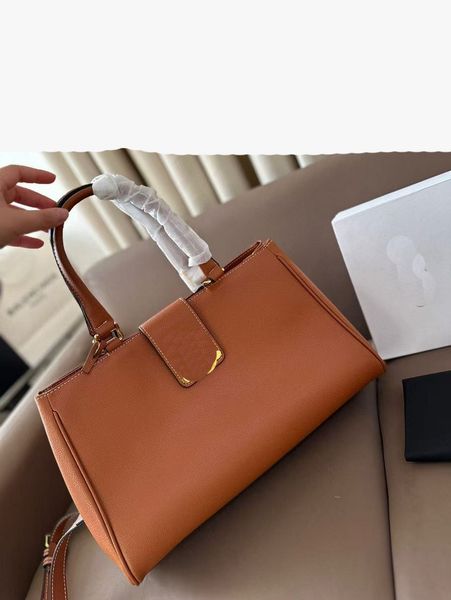 

2025 underarm bag patent leather armpit bag medium handbag Chic Luxury Designer Handbags Leather Shoulder Cosmetic Bags Crossbody Clutch Bag Collection, Brown