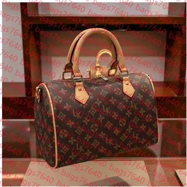 

Designer Brand free shippings Women Bags Leather Handbags wallet Oxidize Shoulder bag 30cm Crossbody Handbag Purse With Shoulders Strap and key lock, 3#