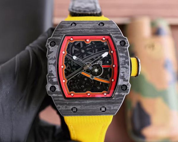 

Watch Personality Exquisite Watch: Luminous Dial Hands Light Up Elegance, Rubber Strap Interprets Trendy Sport, Pink