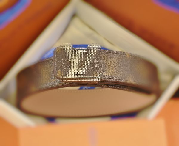 

Designer belt Elevate Your Wardrobe with High-End Designer Belts - Timeless Luxury, Brown