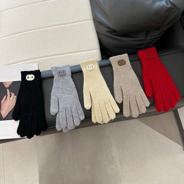 

Classic Gloves for Winter Fashion Women Colorful Mittens Glove Knit Round Letter Style Outdoor Sport Warm Winters Hemp Knitting Gloves