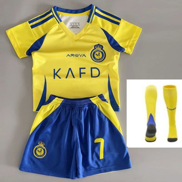Factory price wholesale Al-Nassr Kids soccer jersey kits 7 Ronaldo kids football jersey set Polyester material children's soccer kits