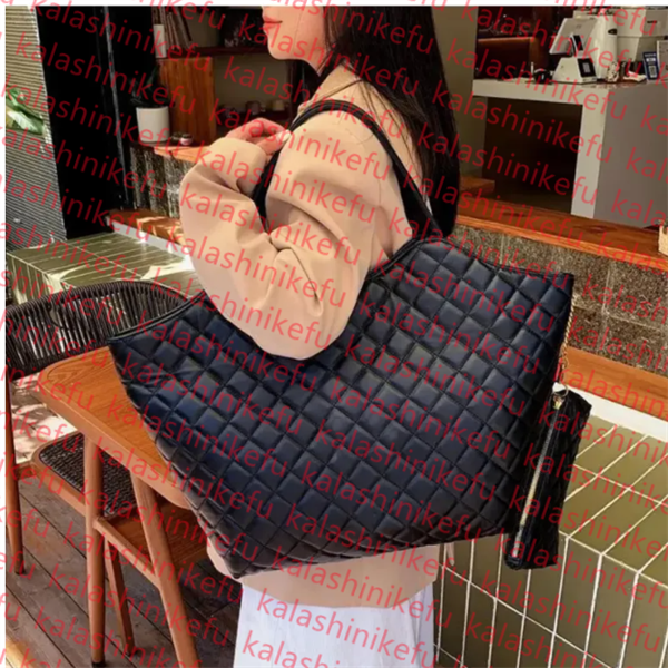

Large Capacity Totes Icare maxis Shopping LOULOUs Bag Beach bags Genuine Leather Women Tote Designer Lattice Handbag Purse travel Crossbody Shoulder Wallet, Black