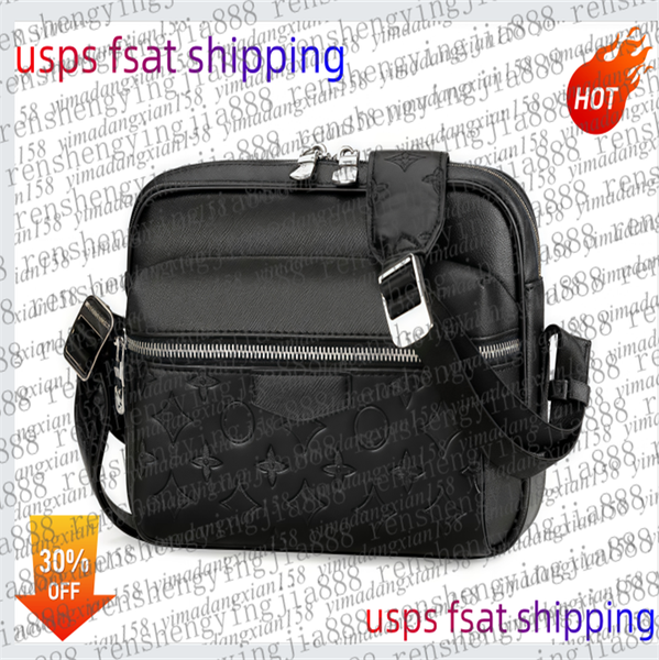 

2025 Luxury, deluxe wallet, retro chic men's shoulder bag, business casual crossbody bag, Korean version checkered men's bag, crossbody bag for daily use, Ivory