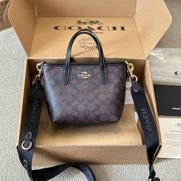 

designer bag Luxury bag CW032 city15 mini Tote bag Shoulder Bags purse woman new design Grain leather bag new fashion handbag Retro Lock Head Bag Handheld 1000A, @37