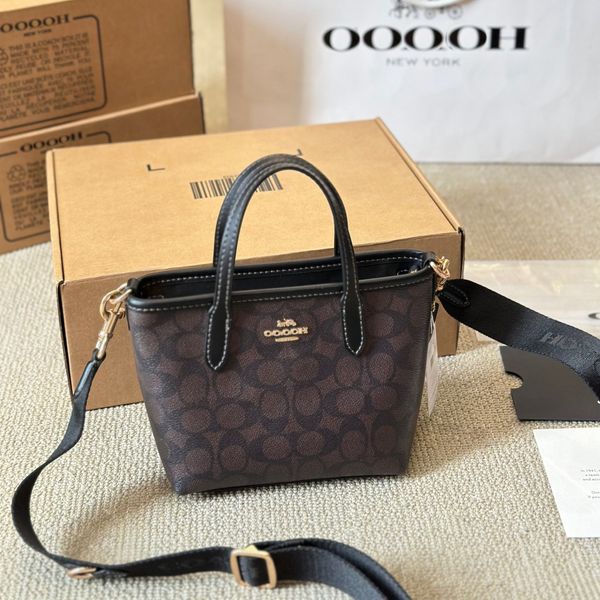 

designer bag Luxury bag CW032 city15 mini Tote bag Shoulder Bags purse woman new design Grain leather bag new fashion handbag Retro Lock Head Bag Handheld 1000A, @~40