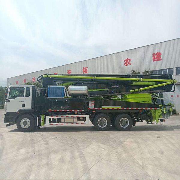 

Factory Direct Sales 37m Truck Mounted Concrete Pump Price