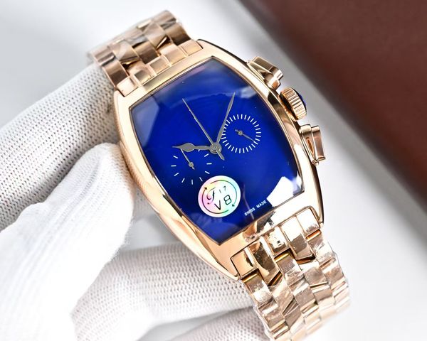 

Elegant Chronograph Wristwatch with Easy-to-Read Glow-in-the-Dark Display and Comfortable Bracelet, Red