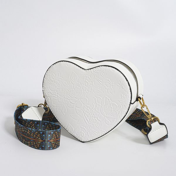 F145-Master quality new niche design love bag small shoulder bag cosmetic women's bag