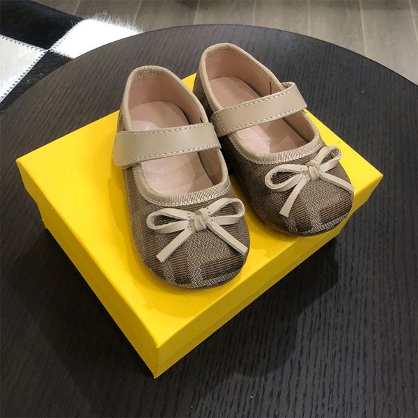 

Kid leather shoes Velcro design Ultra soft white leather comfortable Girls waterproof Sneaker delicate shoes 20-25, Black