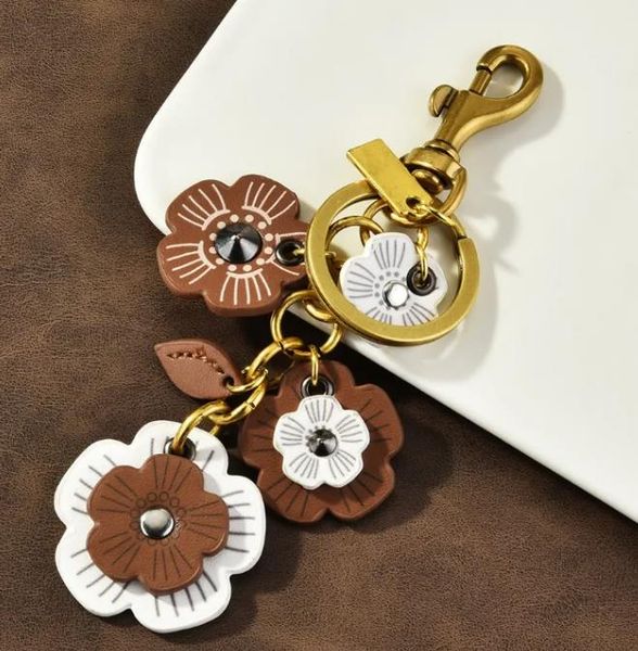 20style Fashion Women Letter Designer Keychain Cherry Keychain Bag Charm Decoration Accessory Key Rings Cherry Resin Lanyards