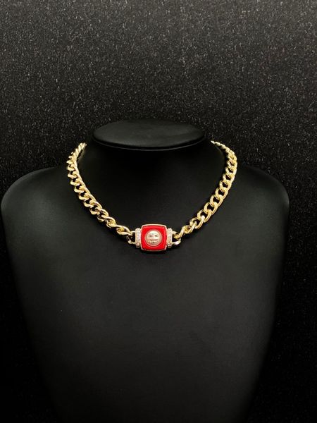 

Gold Wide Chain Necklace for Women - Magnetic Buckle Love Jewelry