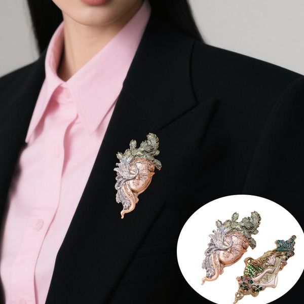 

European & American Style Enamel Diamond Brooch - Unisex Three-Dimensional Design Ideal for Formal Events