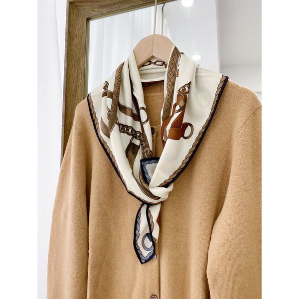 

Natural material double-sided silk scarf --824091