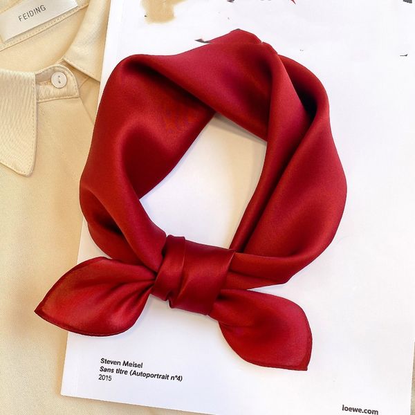 

Spring and Autumn Thin Elegant Solid Color Mulberry Silk Scarf --861284