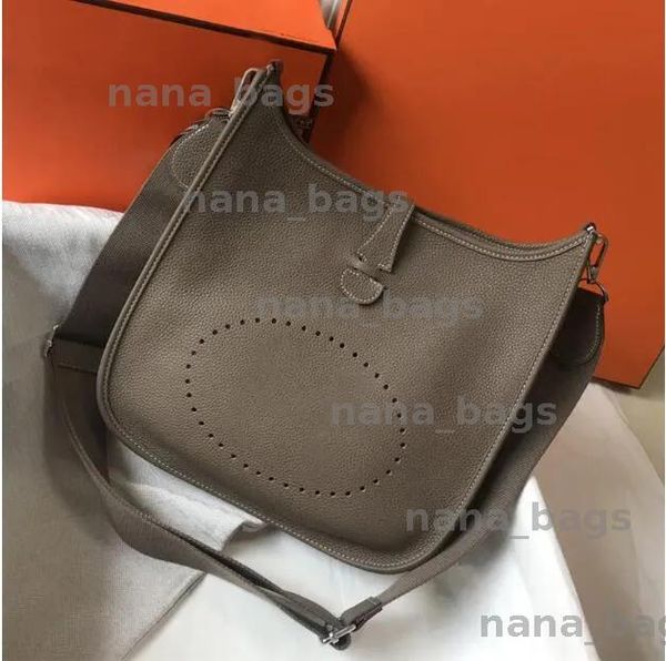 

10A Designer bag Genuine Leather Shoulder Messenger bag Handmade Wax Thread Luxury Custom made Women's bag Classic Fashion Large Capacity Brand bags BFG25021315, Red