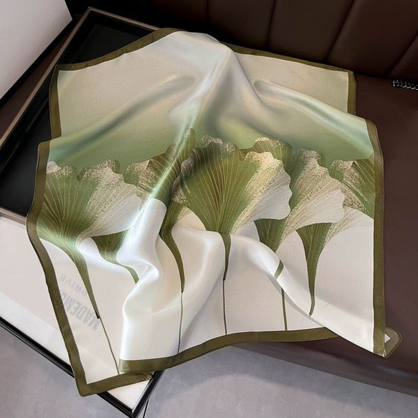 

Flower colored lotus silk scarf --846270