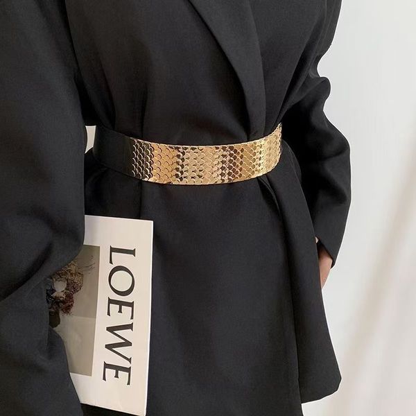 

Women's Wide Belt Personalized Metal Fish Scale Pattern Decorative Belt, Silver