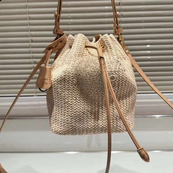 

Mirror shipping handbag high-end designer woven material casual sports portable bucket makeup mobile phone bag, Beige