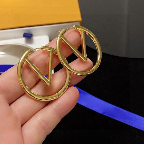 

Big Gold Hoop Letter Earring for Women Luxury Stud Ear Studs Designer Earring Gift Wedding Party Jewelry Accessories