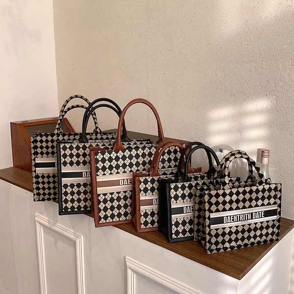 

Designer Bag Luxury Bag Shoulder Shoulder Bag Free Shipping New Bags For Womans Underarm Handbag Square Fashion Women Crossbody, Color 1
