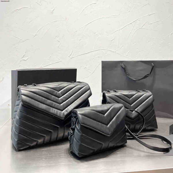 

Chinese Designer Leather Wallets for Women Compact Shoulder Bags Available in Three Sizes, Khaki