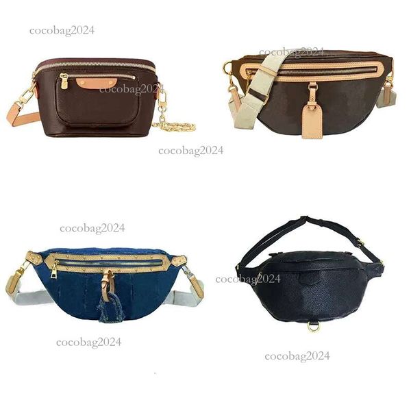 

2024Mini Bumbag Designer Waist Bag Fanny pack Brown wer Mens Bags Crossbody Purses Messenger bum bag Men Leather Handbag Fashion Wallet 82335, Colour 2;black embossed flower