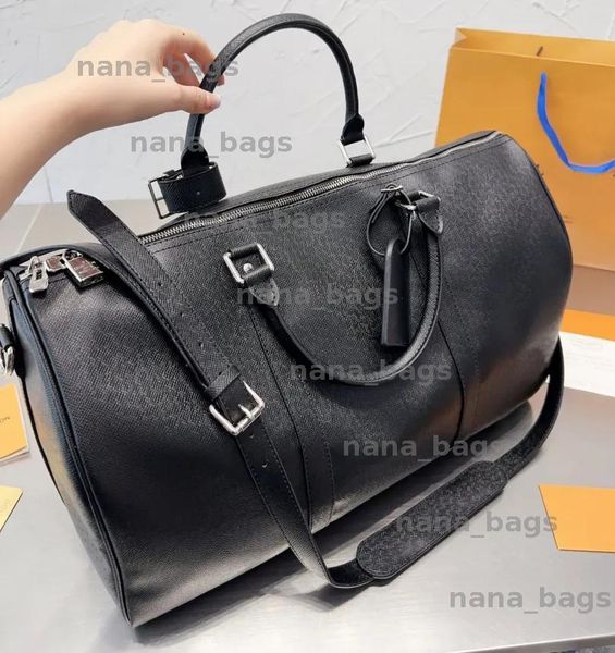 

2 size 28 styles Designer Duffle bag Classic Travel luggage for men leather Large capacity handbag totes shoulder Bags mens womens large travel bag BFG2502224, All black