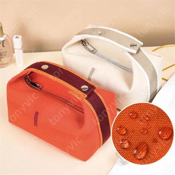 

Canvas Luxury Makeup Bag Waterproof Womens Designer Make Up Pouch Mens Fashion Top Handle Cosmetic Bag Zipper Wash Toiletry Bags BFD2502258, Pink