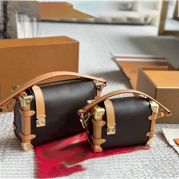 

Luxury Designer Bag Women soft Box Genuine Leather Flower Handbag trunk bags Shaped Metal Corner Shoulder Bag Fashion Handle Crossbody Shoulder Bag BFD25022510, White