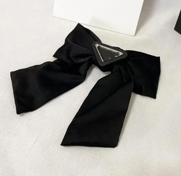 

Designer Girls Hair Clips Barrettes Letter Hair Clip Fashion Bows Barrette Classic young girl HairJewelry Headdress Luxury Hair, Red