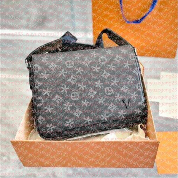 

High Quality Mens s trio outdoor Men shoulder bags designer cross body man messenger bag Satchels satchel fashion handbag Composite package backpack, Silver