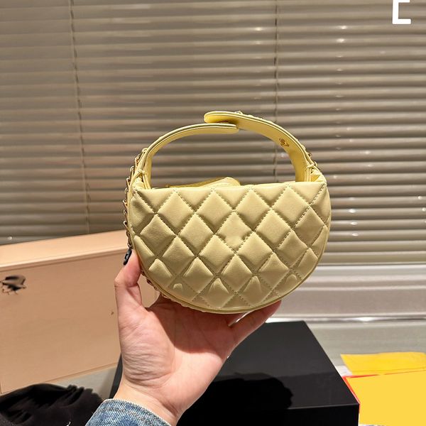 

Designer Womens Mini Makeup Bag Leather Gingaid Gold Hardware Metal Buckle Round Cake Bag Luxury Handbag Coin Purse Zipper Seal Sweet Princess Bags Card Sacoche 16cm, Black