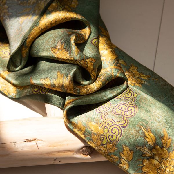 

High-end and simple four-season 100% mulberry silk scarf --807617