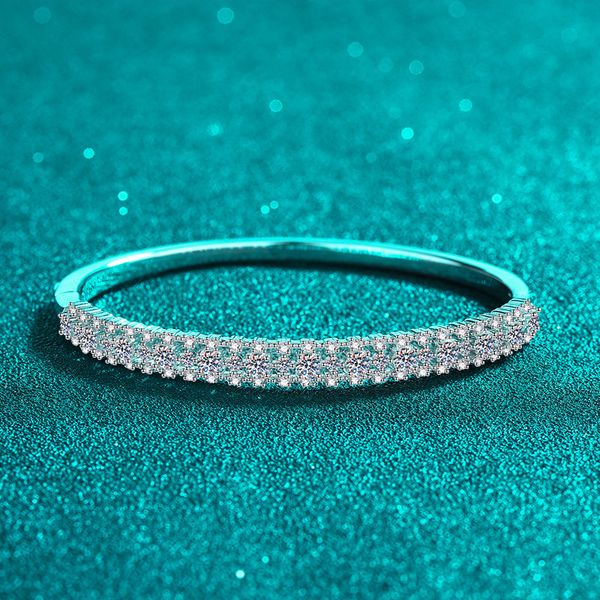 

Chic Bridal Accessory Sparkling Sterling Silver & Platnum-Painted Full Moissanite Link Bangle