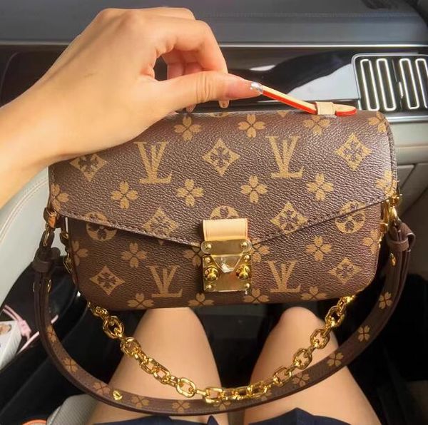 2025 Designer bags Crossbodys Women Handbag Messenger Oxidizing Leather METIS Elegant Shoulder bag Tote Bag Lady Crossbody Female backpack 05