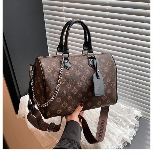 

Designer Bag Fashion Shoulder Bag Luxury Bag Crossbody Purse Designer 2025Women Tote Bag Travel Simple Storage Bag Versatile Crossbody Bag Convenient for Going Out, #black