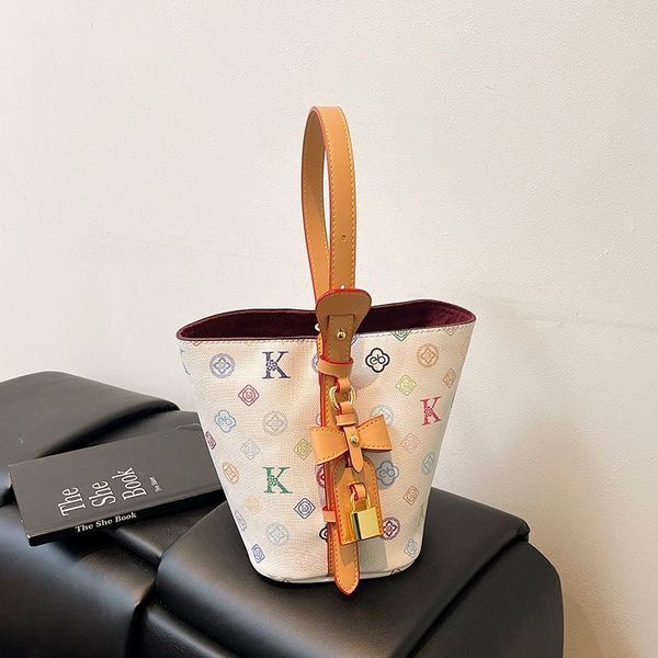 

Bucket bag designer bag 2025 new item no collision shirt unique handbag women and men's vegetable basket with Puzhi leather shopping trip003, #-5