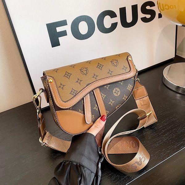 

2025 designer bag armpit bag high-quality handbag luxury bag crossbody bag handbag classic floral saddle bag single shoulder diagonal cross bag, #2