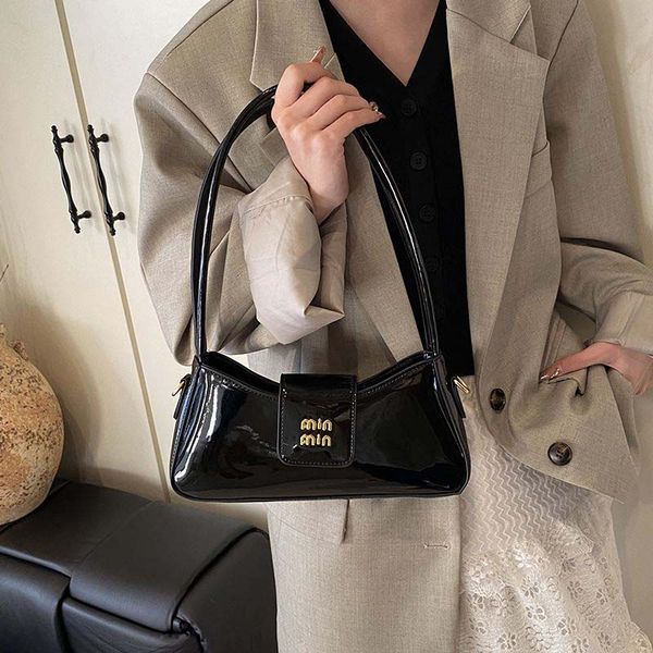 

Designer Top Quality Womens Fashion Bag Shoulder Bag Luxury classical Handbag messenger fashionable crossbody Underarm bag AAA, #19