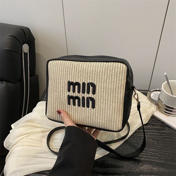 

Shoulder bag 2025 new woven bag designer bag women's crossbody bag letter design versatile fashion essential travel bag phone bag Available in multiple colors dhg, Colour8