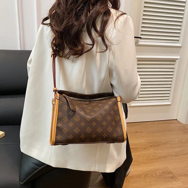 

Designer Bag Shoulder Bag Luxury Bag Fashion Crossbody Designer Purse Designer Printed Shoulder Tote Purse for Women, Retro Niche Crossbody Bag Free Shipping, Brown