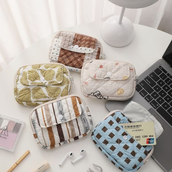 AXS4-Travel-Friendly Aesthetic Cosmetics Pouch by Durable Fabric, Multi-Tone Design
