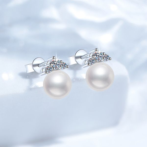 

S925 Sterling Silver Earrings, Princess Style Near-Round Freshwater Pearl Studs, Women's Moissanite Earrings, Fashion High-End Stud Earrings