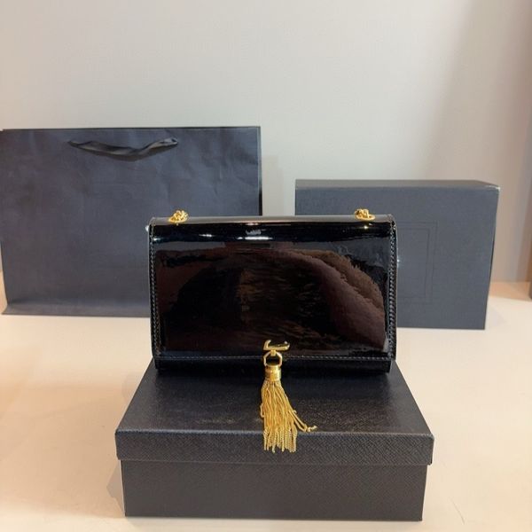 

Glossy leather elegant, fashionable and luxurious design with tassel buckle small bag --YY8964, Red