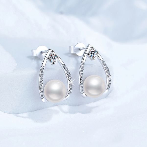 

Best-Selling Cross-Border Pearl Stud Earrings, S925 Sterling Silver French Design Moissanite Studs, High-End Fashion Women's Earrings Wholesale