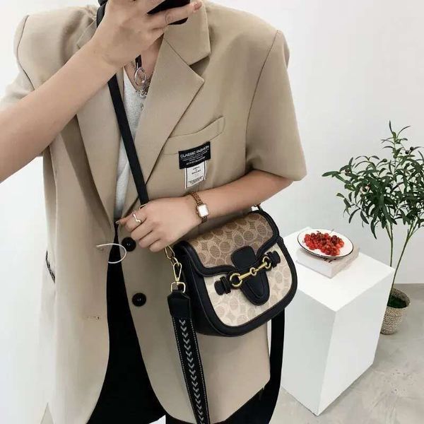 

Designer Bag Free Shipping New Designer Luxury Bag Fashion Popular Printed Single Shoulder Crossbody Premium Texture For Womens, Brown